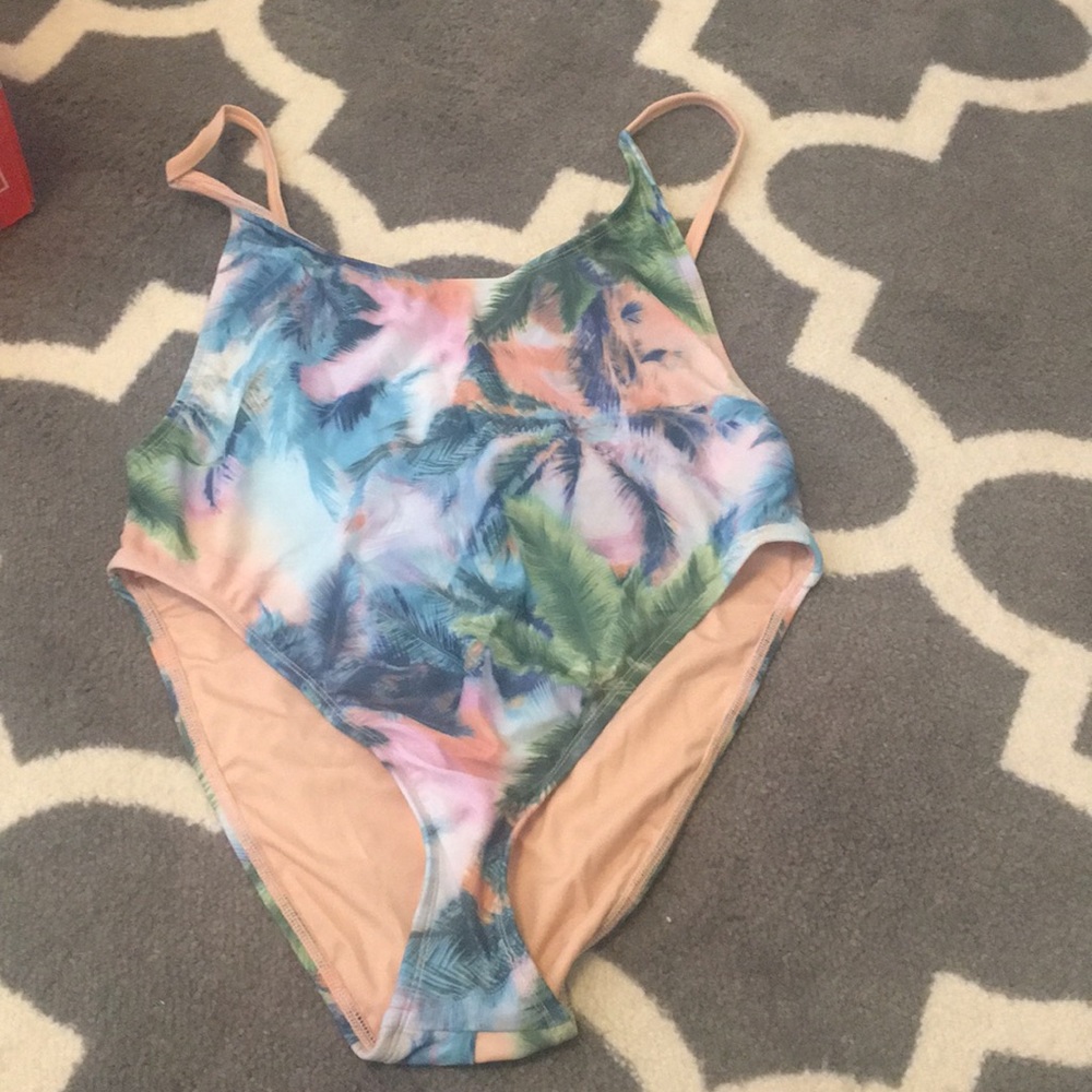 One piece swimsuit
